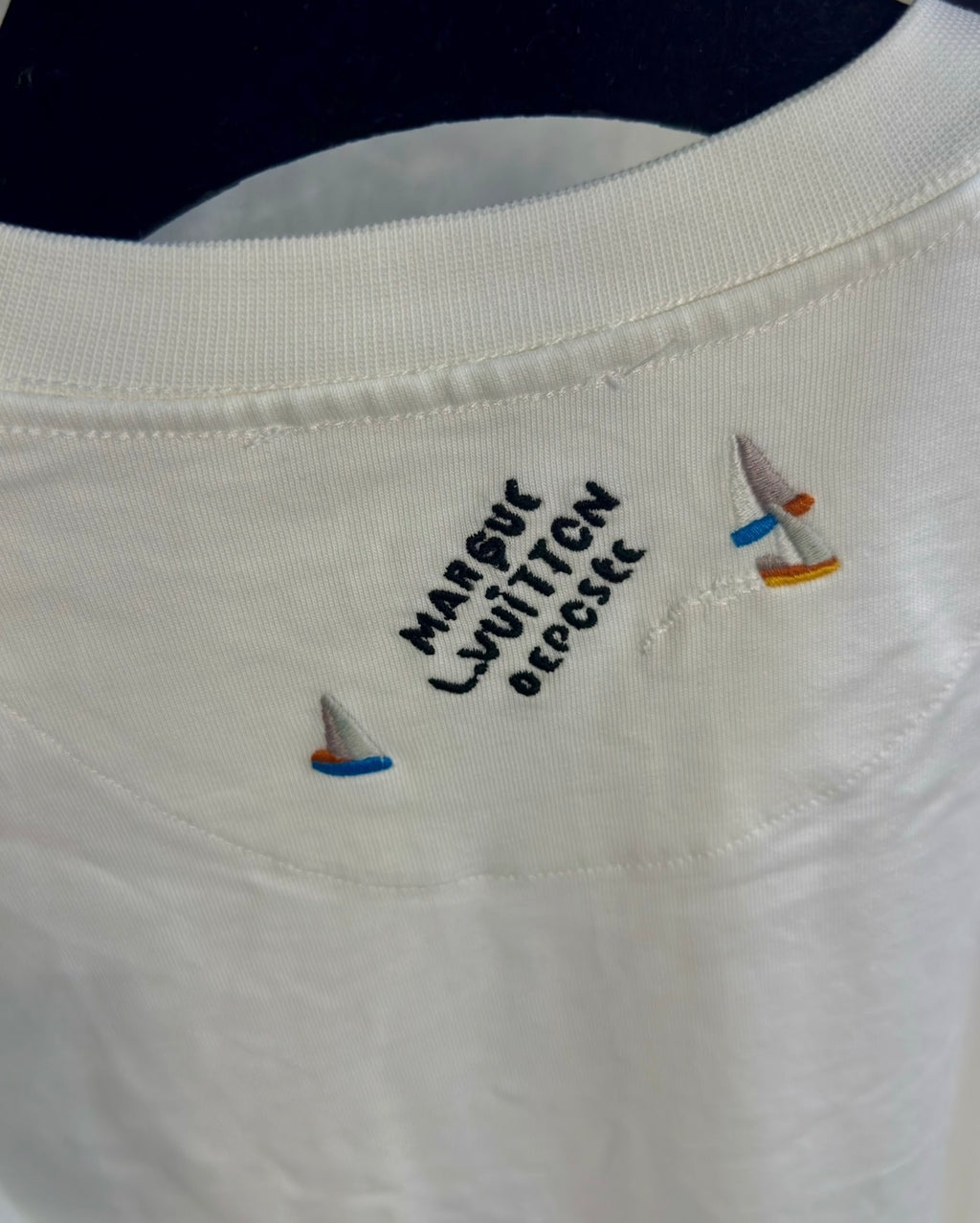 TSHIRT LV - 1143